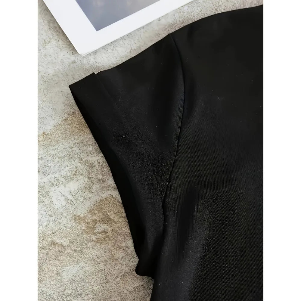 Casual Graphic Tee - Black Car Print with On Wheels Text Crew Neck All Season Comfort Fit Men's Women's T-Shirt Casual Clothes